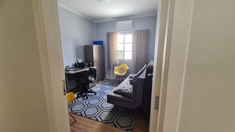 Casa com 5 quartos no Bairro Aeroporto em Marília-SP. : 16ª foto da galeria de imagens do imóvel