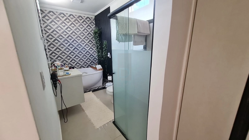 Casa com 5 quartos no Bairro Aeroporto em Marília-SP. : 12ª foto da galeria de imagens do imóvel