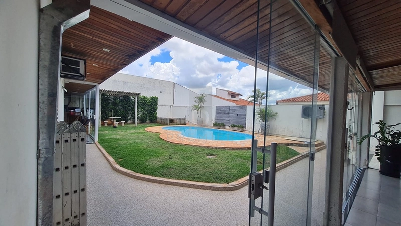 Casa com 5 quartos no Bairro Aeroporto em Marília-SP. : 6ª foto da galeria de imagens do imóvel