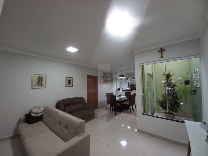 Casa com 3 Quartos sendo 1 suíte no Bairro Palmital em Marília-SP.: 3ª foto da galeria de imagens do imóvel