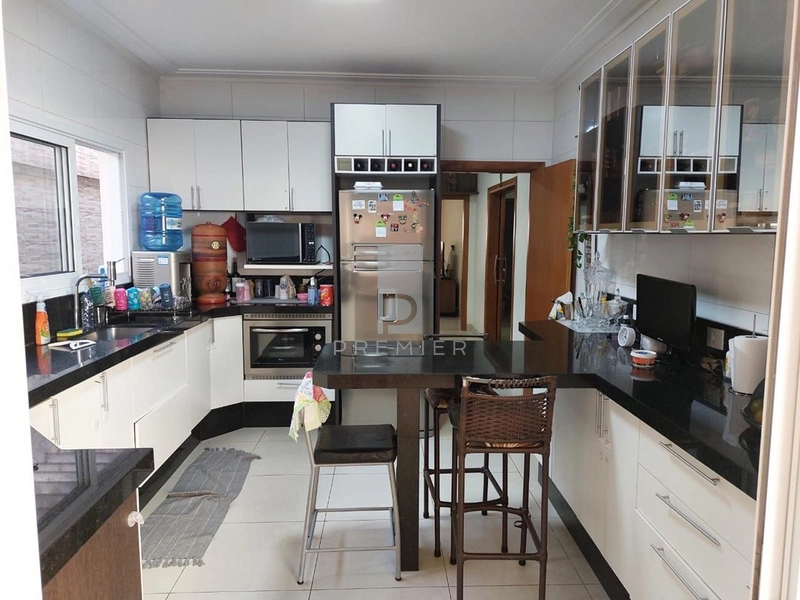 Casa a Venda com 3 Suítes no Bairro Maria Izabel em Marília-SP.: 6ª foto da galeria de imagens do imóvel