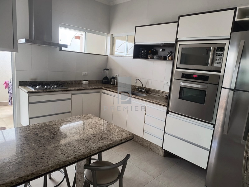 Casa com 3 suítes e piscina no Condomínio Garden Park em Marília SP: 8ª foto da galeria de imagens do imóvel