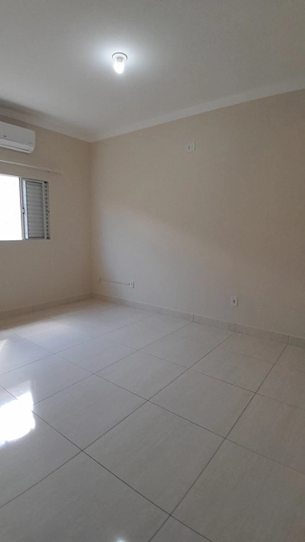 Casa com 3 quartos no Bairro Jardim Morumbi : 13ª foto da galeria de imagens do imóvel