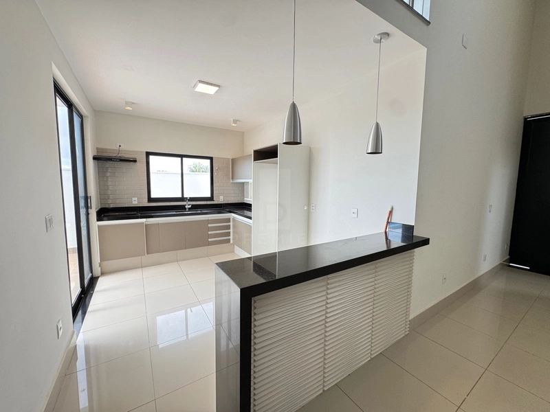 Casa com 3 suítes e piscina para alugar cond. Verana-Marília-SP: 11ª foto da galeria de imagens do imóvel