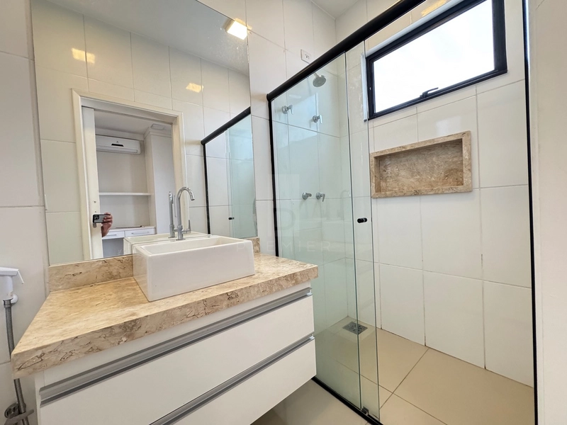 Casa com 3 suítes e piscina para alugar cond. Verana-Marília-SP: 7ª foto da galeria de imagens do imóvel