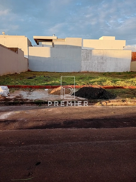 Terreno a venda no Bairro Jardim Florença | Marília/SP: 1ª foto da galeria de imagens do imóvel