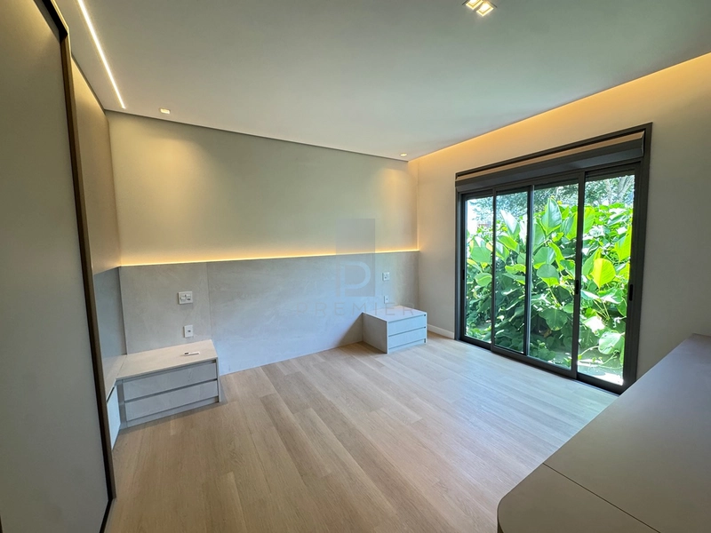 Casa com 3 suites e piscina no condomínio Vale do Canaa-Marilia-SP: 40ª foto da galeria de imagens do imóvel