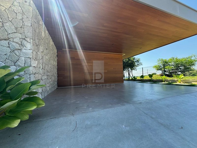 Casa com 3 suites e piscina no condomínio Vale do Canaa-Marilia-SP: 3ª foto da galeria de imagens do imóvel