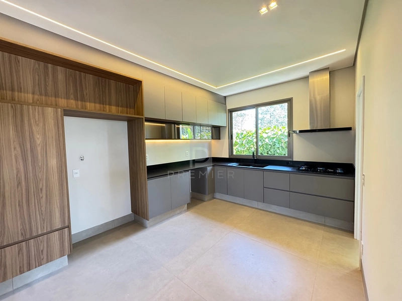 Casa com 3 suites e piscina no condomínio Vale do Canaa-Marilia-SP: 20ª foto da galeria de imagens do imóvel