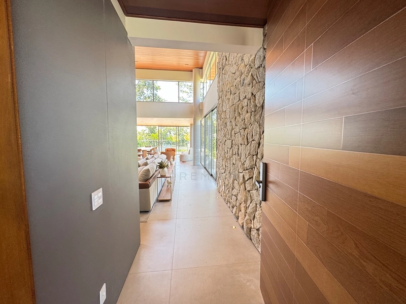 Casa com 3 suites e piscina no condomínio Vale do Canaa-Marilia-SP: 7ª foto da galeria de imagens do imóvel