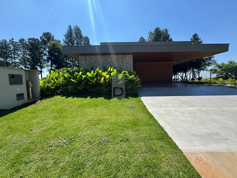 Casa com 3 suites e piscina no condomínio Vale do Canaa-Marilia-SP: 2ª foto da galeria de imagens do imóvel