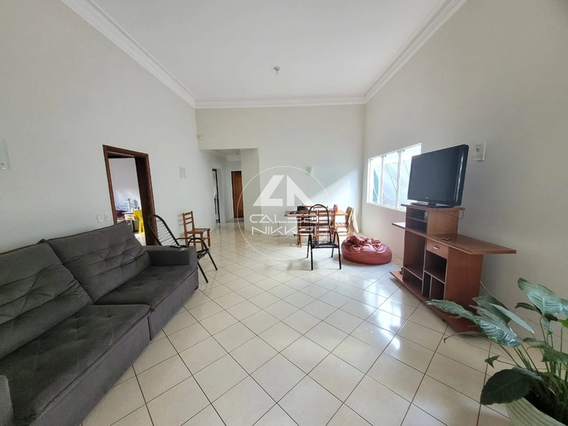 Casa no Jd. Morumbi em Marilia/ SP: 1ª foto da galeria de imagens do imóvel