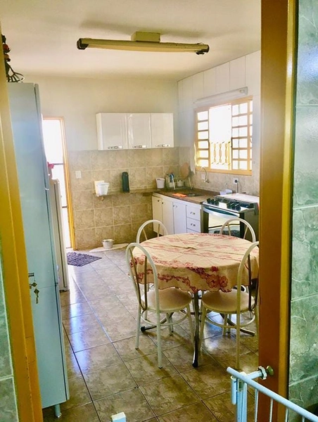 CASA COM 5 QUARTOS E PISCINA AQUECIDA NO JARDIM MARAJÁ - MARILIA S/P: 13ª foto da galeria de imagens do imóvel