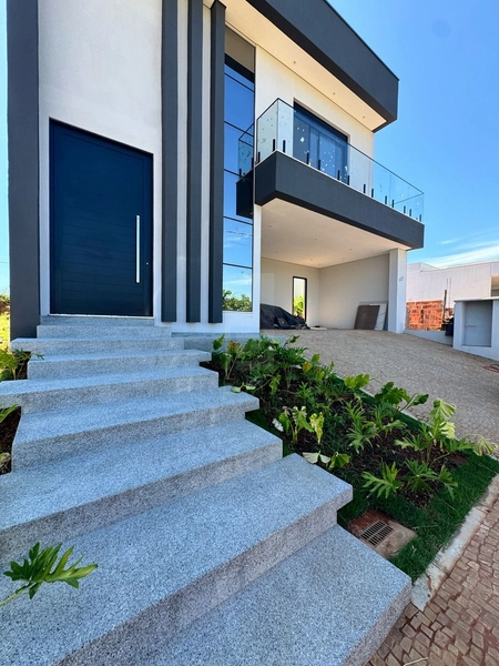 Casa com 6 quartos e piscina no Condomínio Damha em Marilia / SP: 1ª foto da galeria de imagens do imóvel
