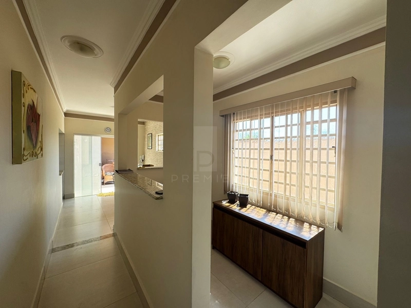 Casa com 3 quartos sendo 1 suíte no Jd. Califórnia em Marília-SP.: 6ª foto da galeria de imagens do imóvel