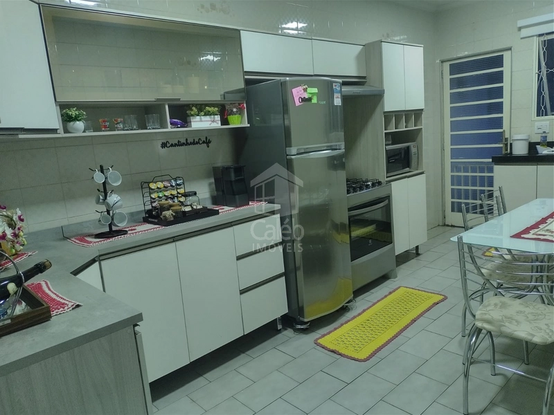 Casa a Venda no Bairro Cavalhieri em Marília-SP.: 5ª foto da galeria de imagens do imóvel