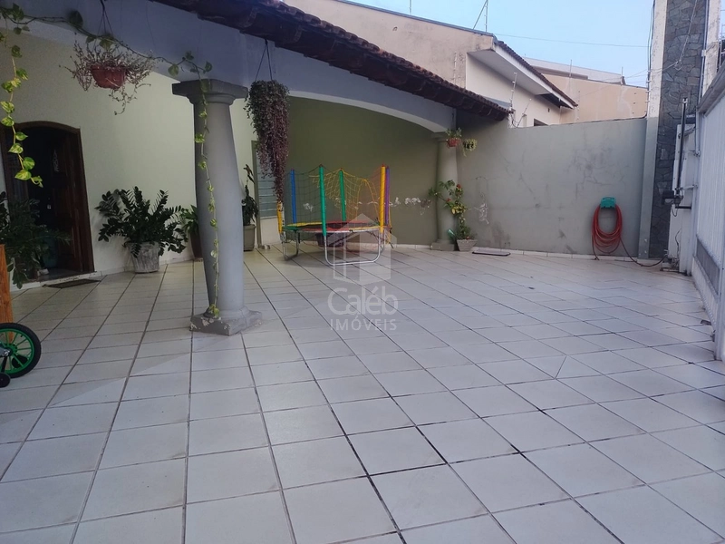Casa a Venda no Bairro Cavalhieri em Marília-SP.: 2ª foto da galeria de imagens do imóvel