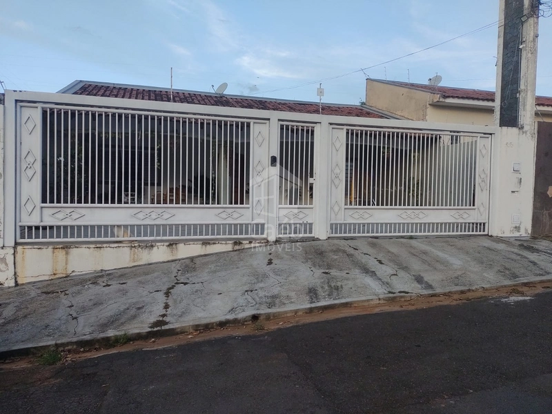 Casa a Venda no Bairro Cavalhieri em Marília-SP.: 1ª foto da galeria de imagens do imóvel