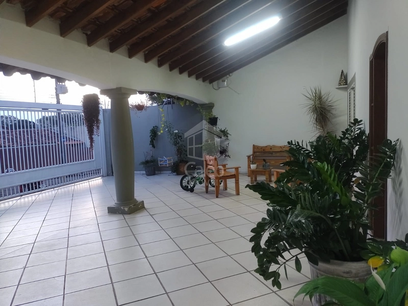 Casa a Venda no Bairro Cavalhieri em Marília-SP.: 3ª foto da galeria de imagens do imóvel