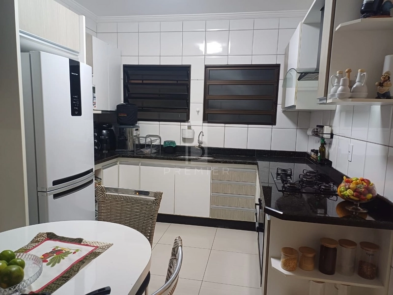 Casa a Venda no Bairro Bassan em Marília-SP.: 4ª foto da galeria de imagens do imóvel