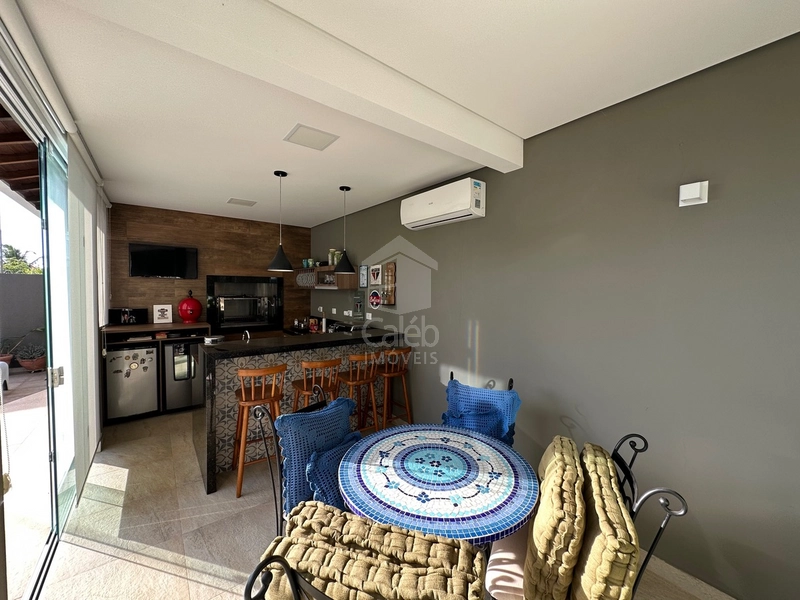Casa confortável à venda no Jardim São Francisco em Marília-SP: 70ª foto da galeria de imagens do imóvel