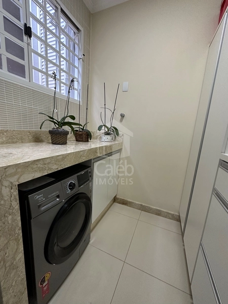 Casa confortável à venda no Jardim São Francisco em Marília-SP: 61ª foto da galeria de imagens do imóvel