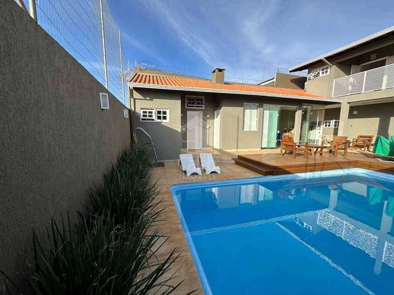 Casa confortável à venda no Jardim São Francisco em Marília-SP: 64ª foto da galeria de imagens do imóvel
