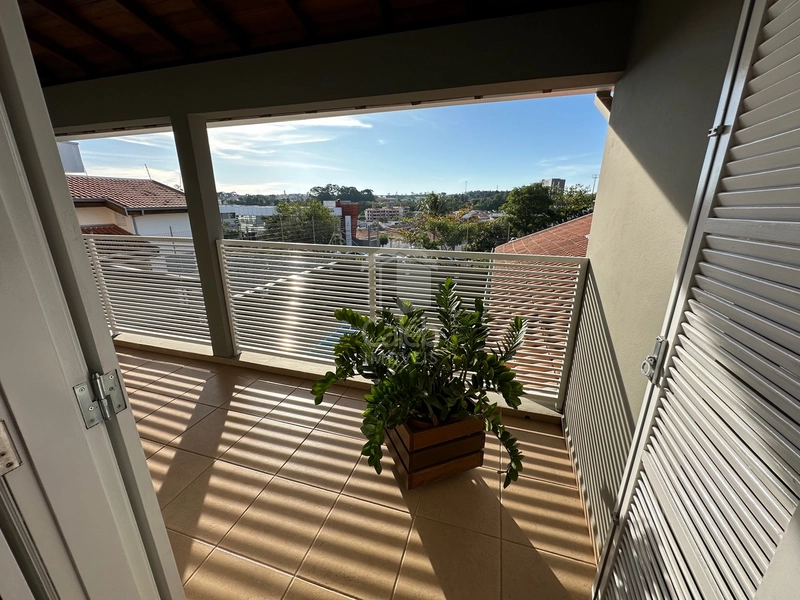 Casa confortável à venda no Jardim São Francisco em Marília-SP: 25ª foto da galeria de imagens do imóvel
