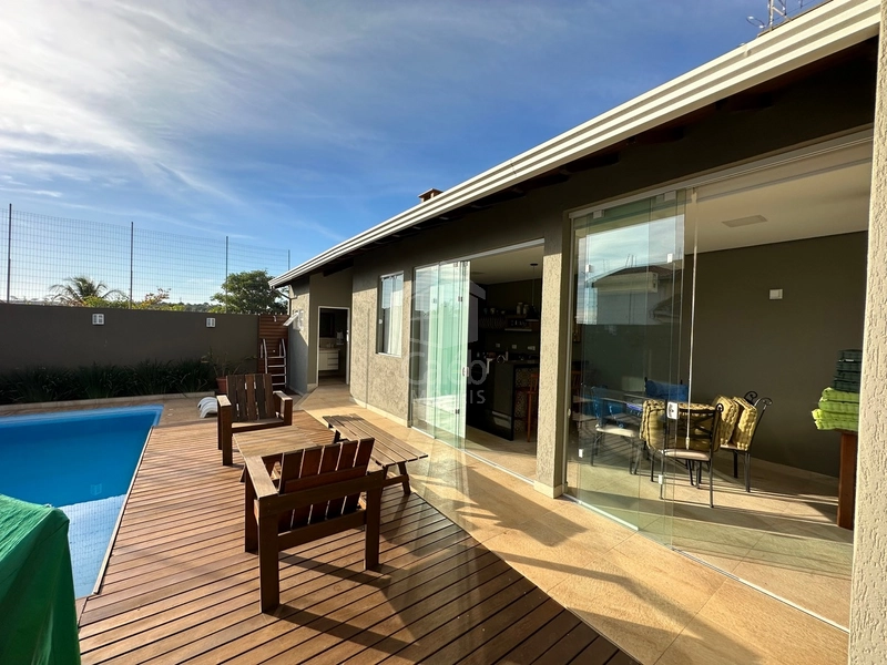 Casa confortável à venda no Jardim São Francisco em Marília-SP: 82ª foto da galeria de imagens do imóvel