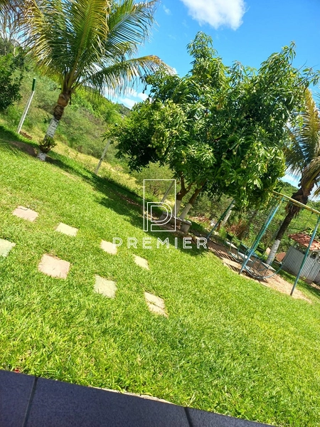 Chácara com piscina no Bairro Estância Uberlândia | Marília/SP: 3ª foto da galeria de imagens do imóvel