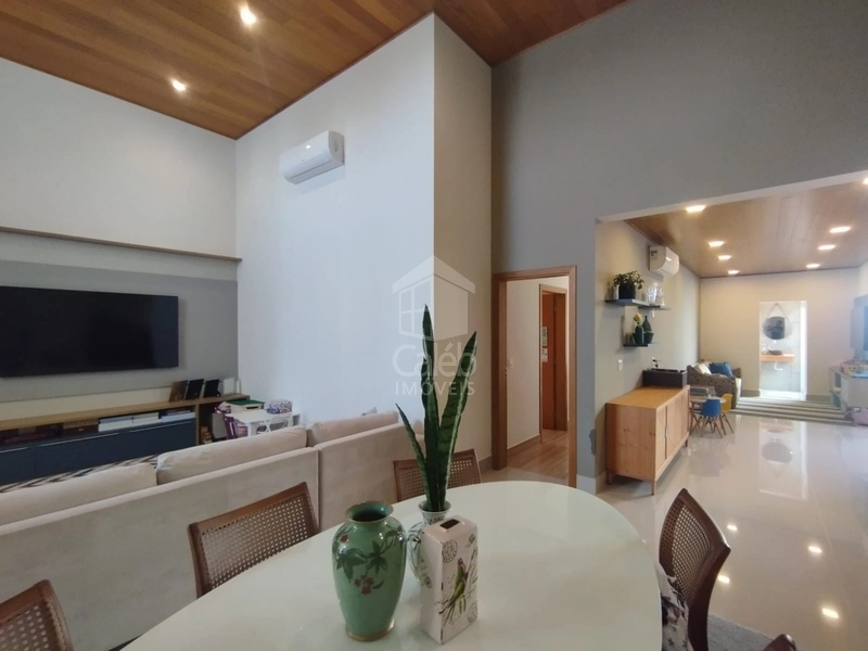 Casa a Venda no Condomínio Reserva Esmeralda em Marília-SP.: 2ª foto da galeria de imagens do imóvel
