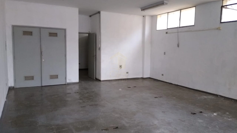 Casa Comercial a Venda com 10 salas em Marília SP: 3ª foto da galeria de imagens do imóvel