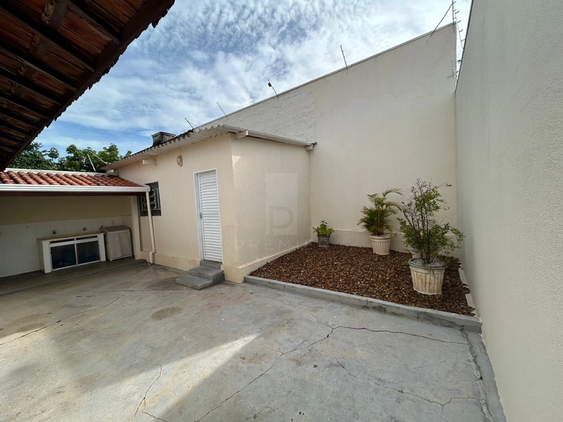 Casa com 3 quartos sendo 1 suíte no Jd. Bela Vista em Marília-SP.: 5ª foto da galeria de imagens do imóvel