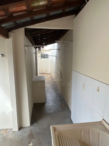 Casa com 3 quartos sendo 1 suíte no Jd. Bela Vista em Marília-SP.: 4ª foto da galeria de imagens do imóvel