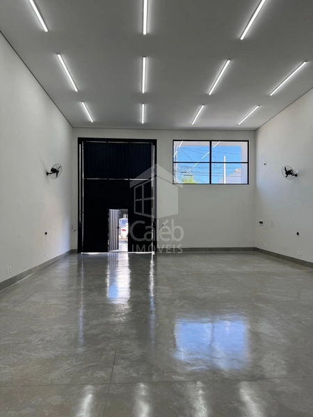 Vende-se Barracão no Bairro Bassan em Marília-SP.: 7ª foto da galeria de imagens do imóvel