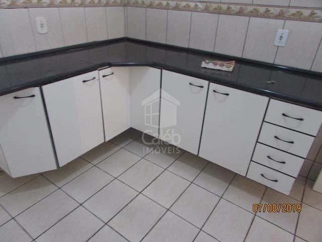 Casa a Venda no Jd. Continental em Marília-SP.: 4ª foto da galeria de imagens do imóvel