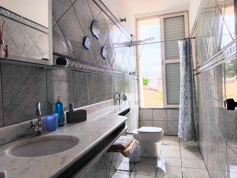 Casa a Venda com 4 quartos no bairro Maria Izabel em Marília- SP. : 14ª foto da galeria de imagens do imóvel