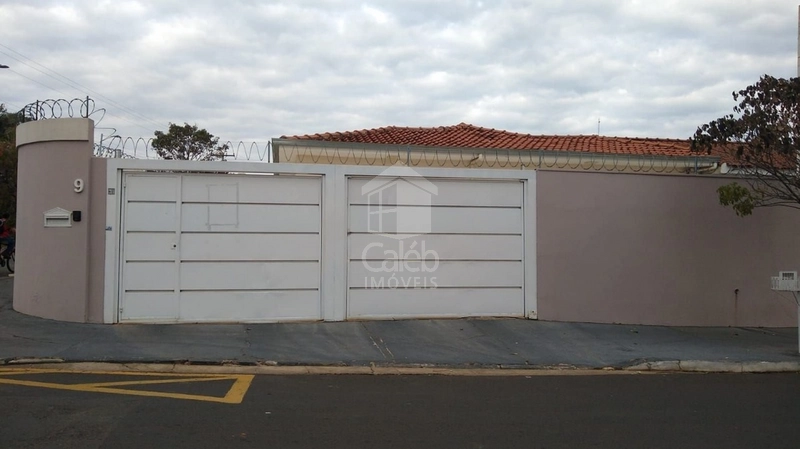 Casa a Venda no Bairro Parati em Marília-SP.: 2ª foto da galeria de imagens do imóvel