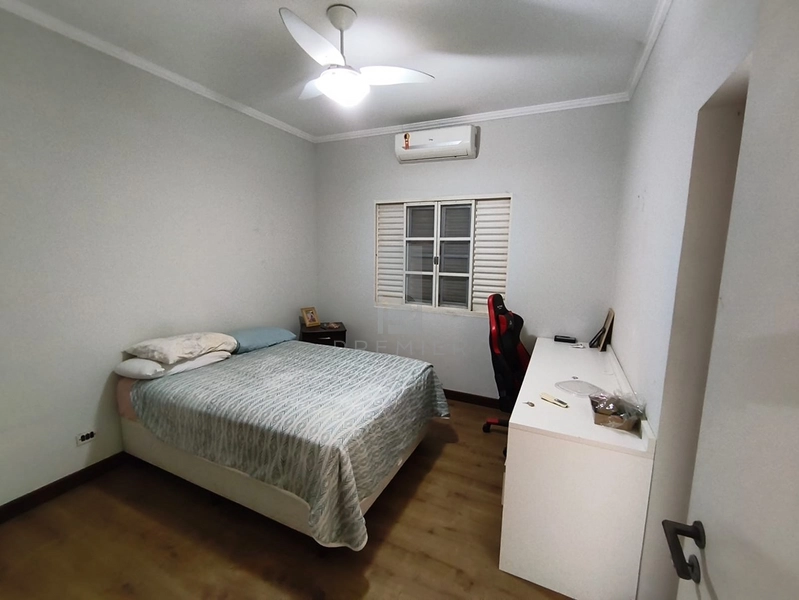 Casa a Venda com 6 quartos no Condomínio Village do Bosque em Marília-SP. : 4ª foto da galeria de imagens do imóvel