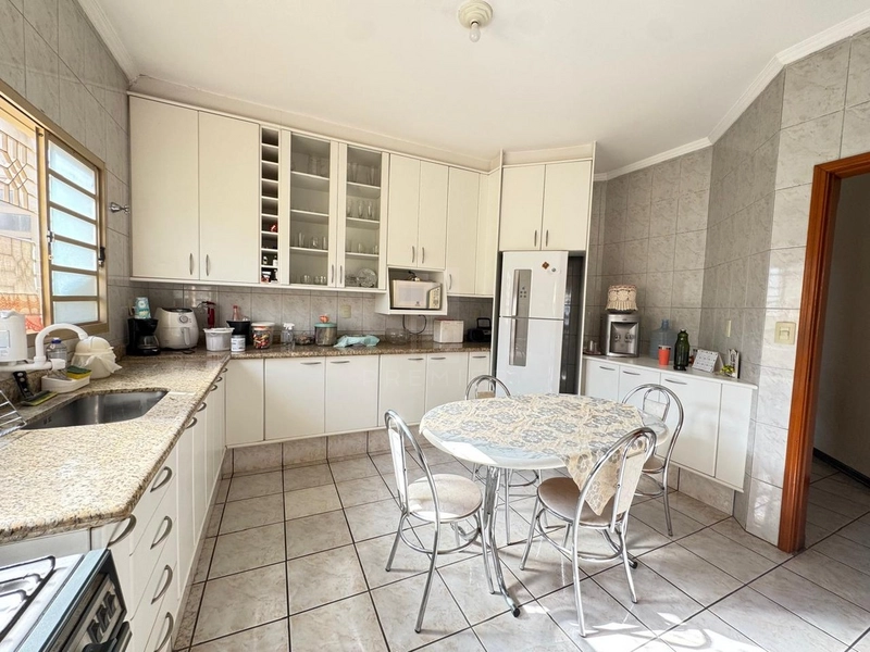 Casa com 3 quartos no Jardim Parati-Marilia/SP: 15ª foto da galeria de imagens do imóvel
