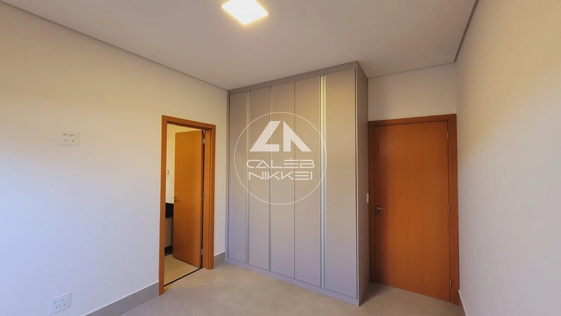 Casa com pisicna no Condominio Jd de Renoir em Marilia / SP: 11ª foto da galeria de imagens do imóvel