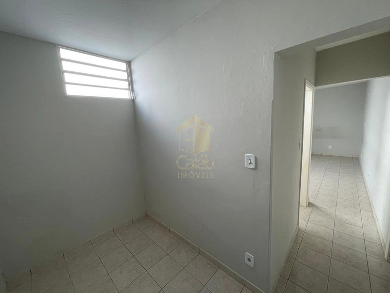 Casa à venda no Bairro Salgado Filho em Marília-SP: 22ª foto da galeria de imagens do imóvel