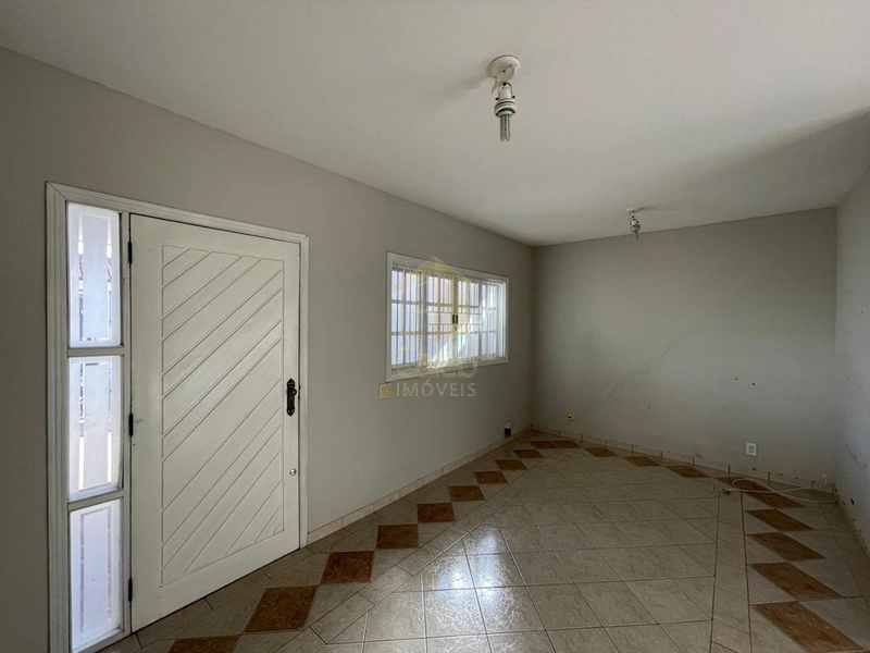 Casa à venda no Bairro Salgado Filho em Marília-SP: 10ª foto da galeria de imagens do imóvel