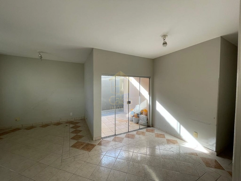 Casa à venda no Bairro Salgado Filho em Marília-SP: 9ª foto da galeria de imagens do imóvel
