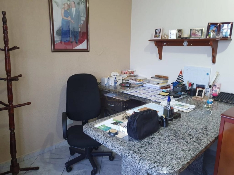 Vende-se Casa no Jardim São Domingos em Marília-SP. e: 28ª foto da galeria de imagens do imóvel