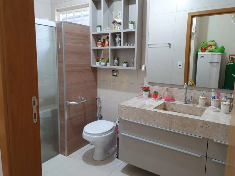 Vende-se Casa no Jardim São Domingos em Marília-SP. e: 30ª foto da galeria de imagens do imóvel