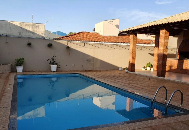 Vende-se Casa no Jardim São Domingos em Marília-SP. e: 18ª foto da galeria de imagens do imóvel