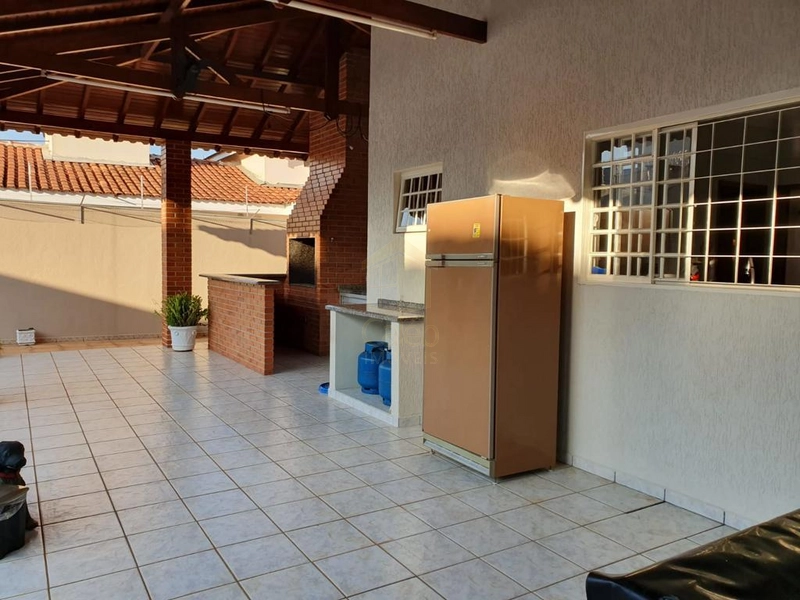 Vende-se Casa no Jardim São Domingos em Marília-SP. e: 16ª foto da galeria de imagens do imóvel