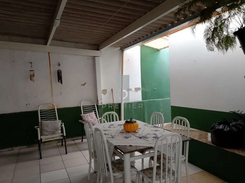 Casa a Venda com 2 quartos no Bairro Figueirinha em Marília-SP. : 9ª foto da galeria de imagens do imóvel