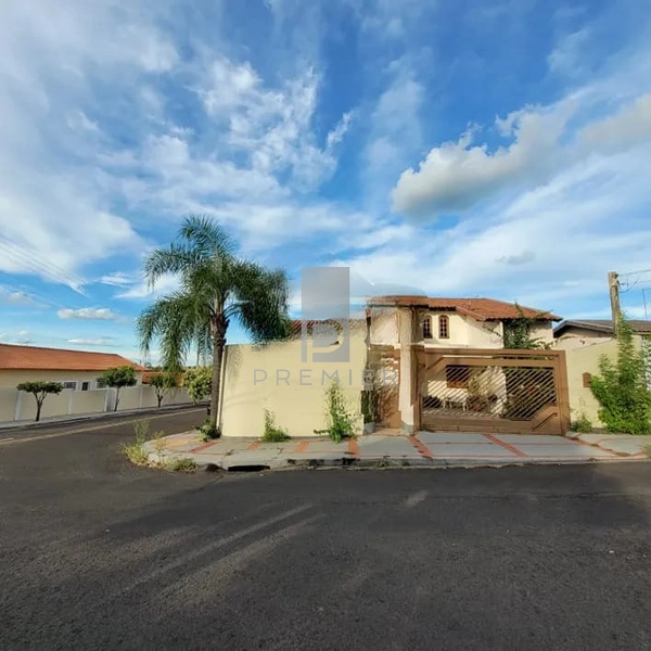 Casa com 3 quartos no Jd. Colibri em Marilia / SP: 1ª foto da galeria de imagens do imóvel